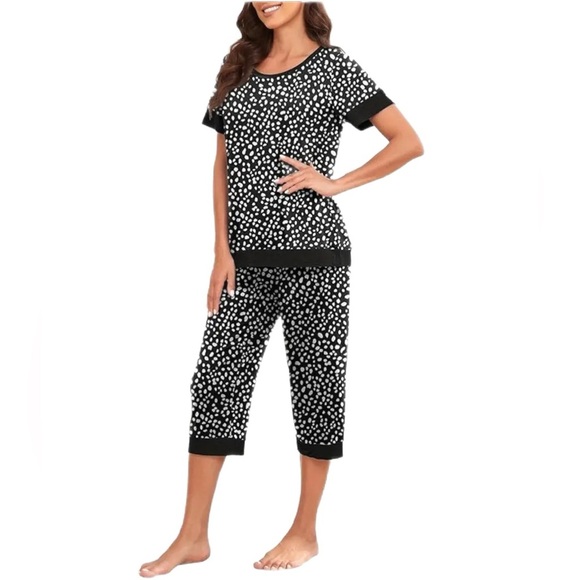Women's Black & White Polka Dot Short Sleeve Capri Pajama Set - Size XL - NWT - Picture 3 of 4